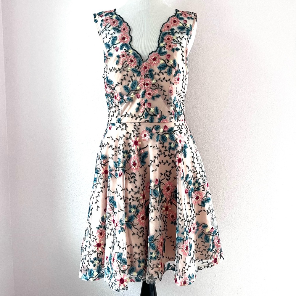 Jodi Kristopher Nude Embroidered Floral Lace Party Dress